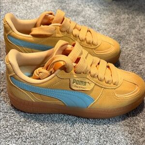 NEW Women’s Puma Palermo Apricot Safe Lake in size 6.5 (Rare color!)